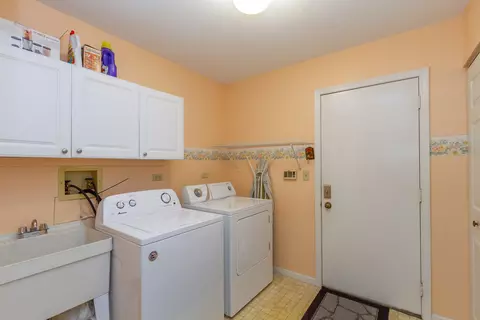 1408 Creekside Ct, Elgin, IL 60123 photo 12