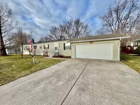 403 E Wood Ln, Belvidere, IL 61008