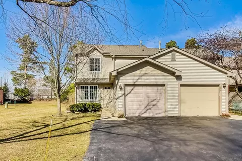 260 E Forest Knoll Dr #1114, Palatine, IL 60074