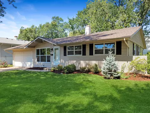 602 Evergreen Pl, Buffalo Grove, IL 60089