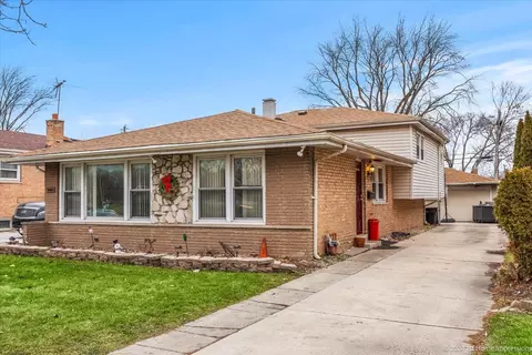 14915 Lincoln Ave, Dolton, IL 60419