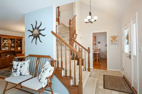 992 Dartmouth Dr, Wheaton, IL 60189 photo 5