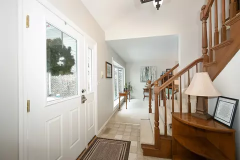 992 Dartmouth Dr, Wheaton, IL 60189 photo 4