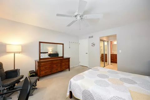 992 Dartmouth Dr, Wheaton, IL 60189 photo 18
