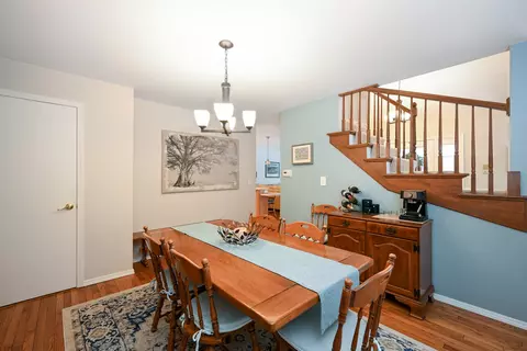 992 Dartmouth Dr, Wheaton, IL 60189 photo 10