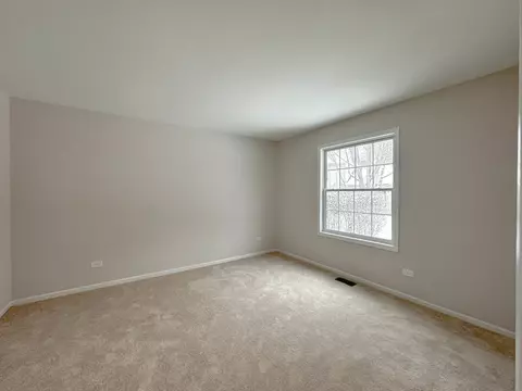 4567 Opal Dr, Hoffman Estates, IL 60192 photo 6