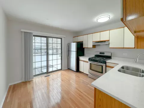 4567 Opal Dr, Hoffman Estates, IL 60192 photo 5