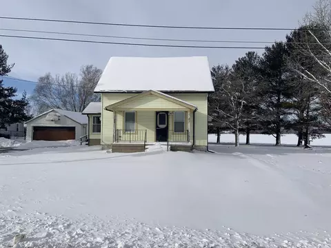 5010 N Armour Rd, Stillman Valley, IL 61084