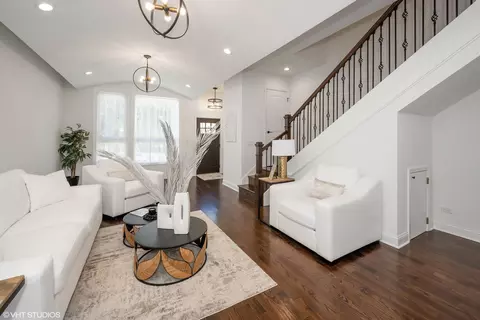 539 E 42nd Pl, Chicago, IL 60653 photo 8