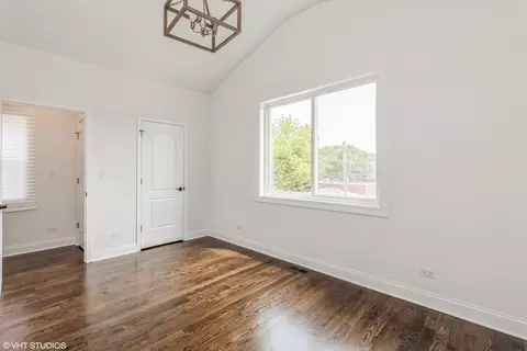 539 E 42nd Pl, Chicago, IL 60653 photo 18