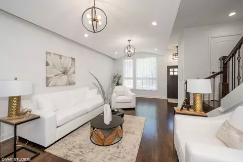 539 E 42nd Pl, Chicago, IL 60653 photo 9