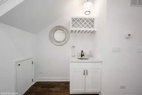 539 E 42nd Pl, Chicago, IL 60653 photo 12