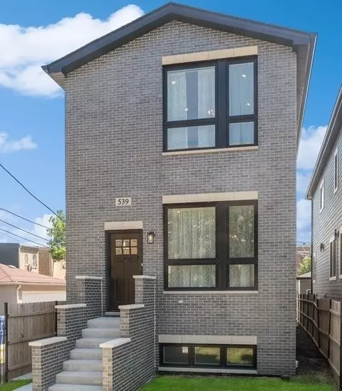 539 E 42nd Pl, Chicago, IL 60653