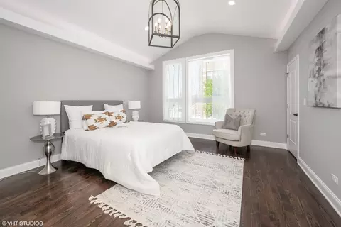 539 E 42nd Pl, Chicago, IL 60653 photo 14