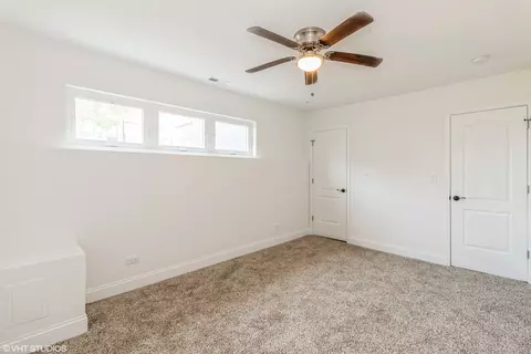 539 E 42nd Pl, Chicago, IL 60653 photo 28