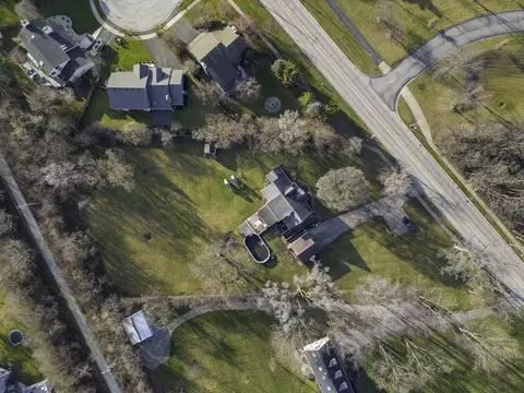 26 W441 Wiesbrook Rd, Wheaton, IL 60189