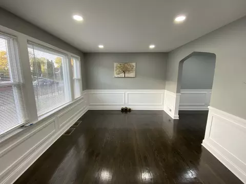 10107 S Forest Ave, Chicago, IL 60628 photo 5