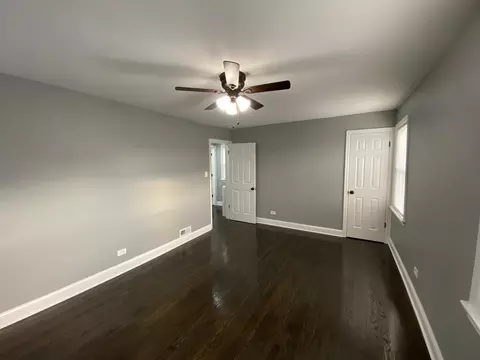 10107 S Forest Ave, Chicago, IL 60628 photo 3