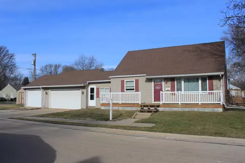 1616 E 13th St, Sterling, IL 61081 photo 1