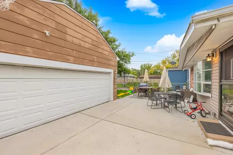 4417 Amelia Ave, Lyons, IL 60534 photo 28