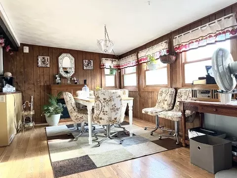 323 N Dixon Ave, Dixon, IL 61021 photo 5
