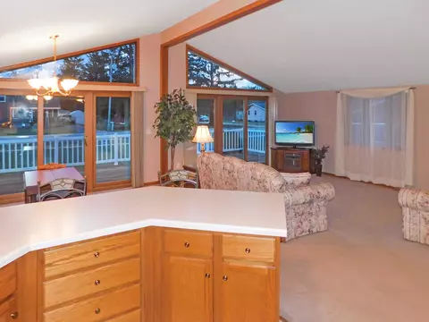 5706 Harrison St, Roscoe, IL 61073 photo 7