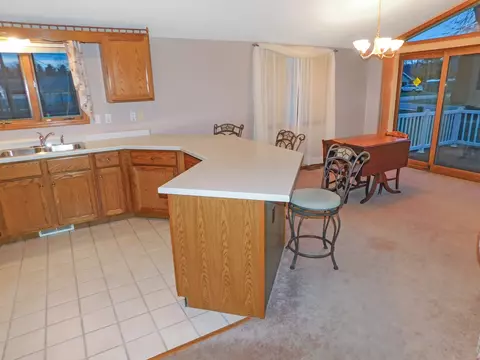 5706 Harrison St, Roscoe, IL 61073 photo 18