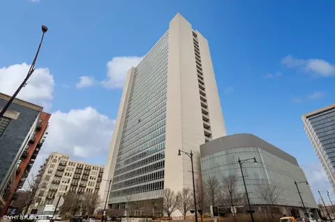 500 W Superior St #801, Chicago, IL 60654