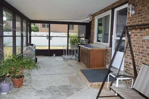 1709 W Stone Ave, Addison, IL 60101 photo 12