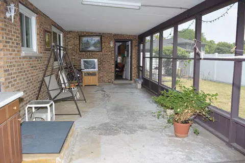 1709 W Stone Ave, Addison, IL 60101 photo 11