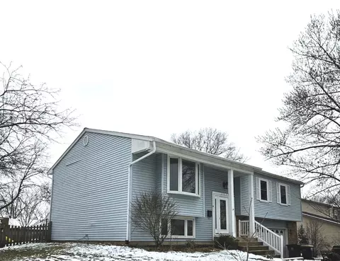 207 E Old Bridge Rd, Palatine, IL 60067