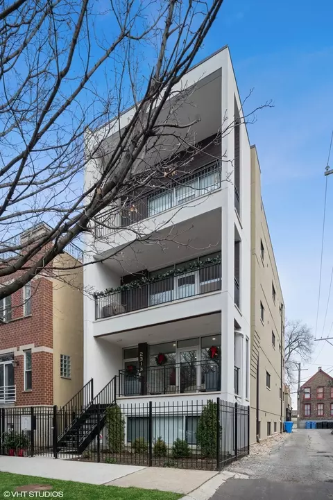 2313 N Hamilton Ave #1, Chicago, IL 60647
