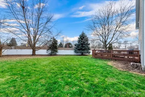 745 Cooper Ct, Aurora, IL 60504 photo 4