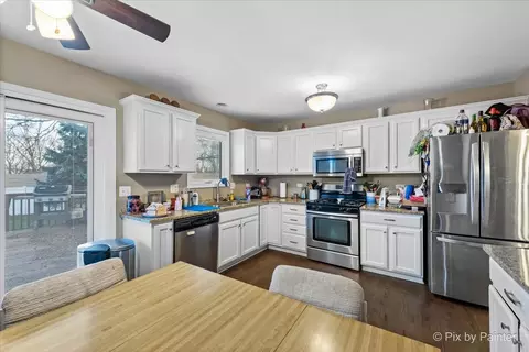 745 Cooper Ct, Aurora, IL 60504 photo 18