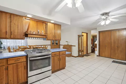 204 E Maple St, Ogden, IL 61859 photo 8