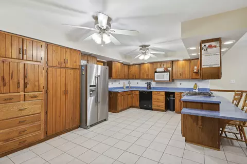204 E Maple St, Ogden, IL 61859 photo 6