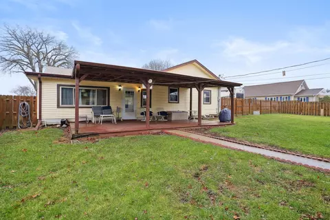 204 E Maple St, Ogden, IL 61859 photo 24