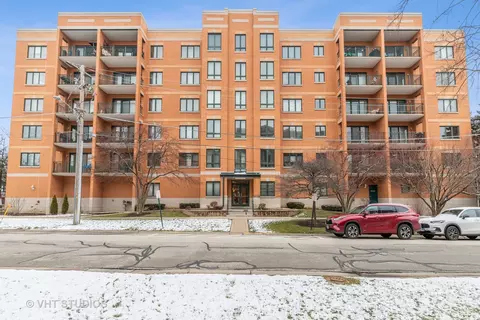 1636 Ashland Ave #502, Des Plaines, IL 60016
