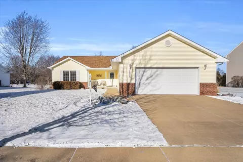 1608 Marc Trl, Urbana, IL 61802