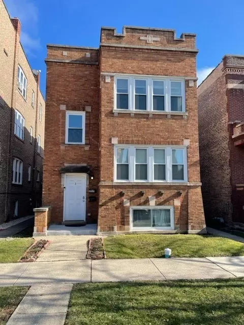 2213 Elmwood Ave, Berwyn, IL 60402