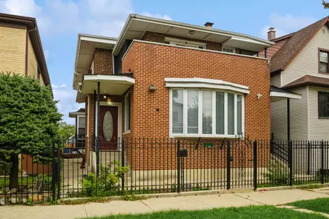 5124 W Berenice Ave, Chicago, IL 60641