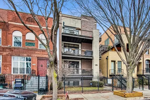 1646 W Warren Blvd #3, Chicago, IL 60612