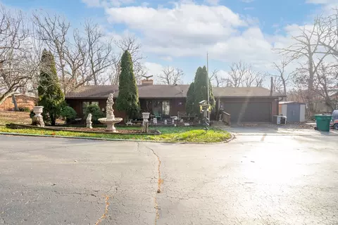 8317 W 119th St, Palos Park, IL 60464