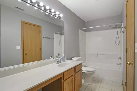 644 Arbor Cir, Lakemoor, IL 60051 photo 16