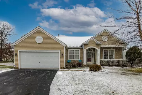 2257 W Forest Cove Dr, Round Lake, IL 60073