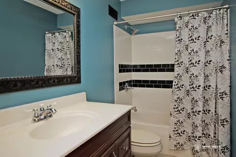 3610 Pebble Crk, Mchenry, IL 60050 photo 14