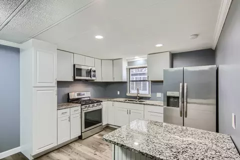 171 Coach Rd, Wheeling, IL 60090 photo 3