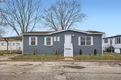 171 Coach Rd, Wheeling, IL 60090 photo 2