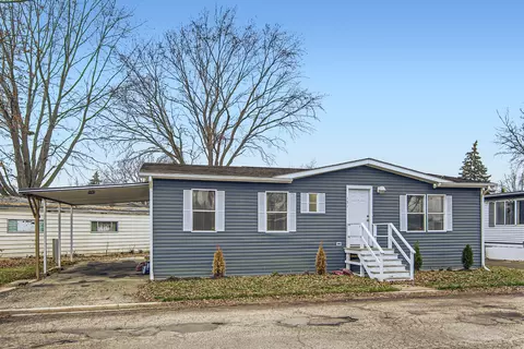 171 Coach Rd, Wheeling, IL 60090