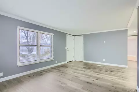 171 Coach Rd, Wheeling, IL 60090 photo 5